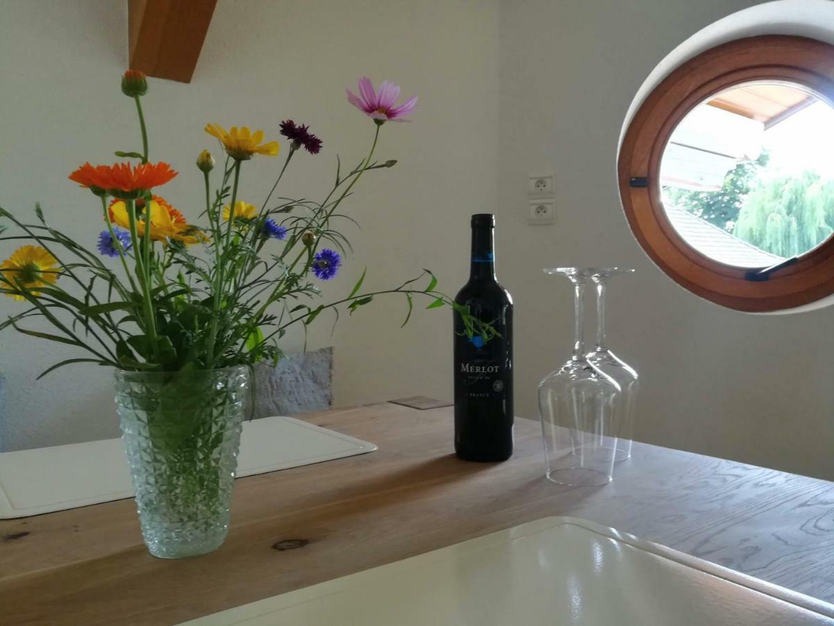 Grosszuegige Helle Ferienwohnung Bis 4 Personen In Chalampe, Elsass Exterior photo