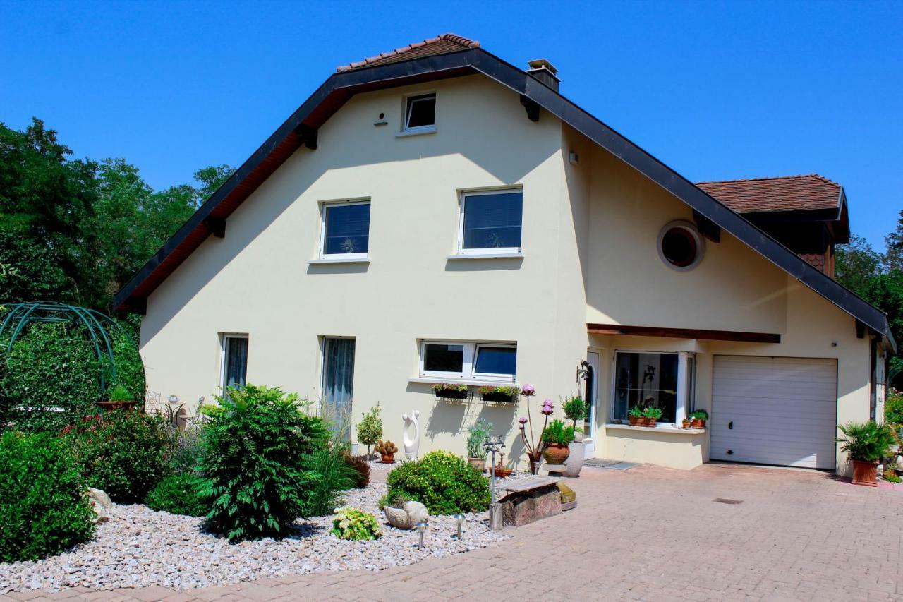 Grosszuegige Helle Ferienwohnung Bis 4 Personen In Chalampe, Elsass Exterior photo